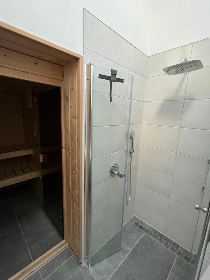 Ferienhaus Auszeit Mit Sauna Schwarz ภายนอก รูปภาพ