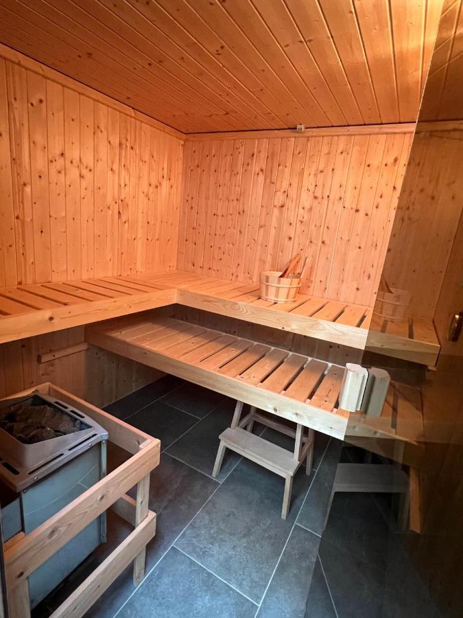 Ferienhaus Auszeit Mit Sauna Schwarz ภายนอก รูปภาพ